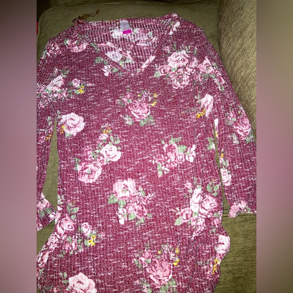 Rose long sleeve top size large